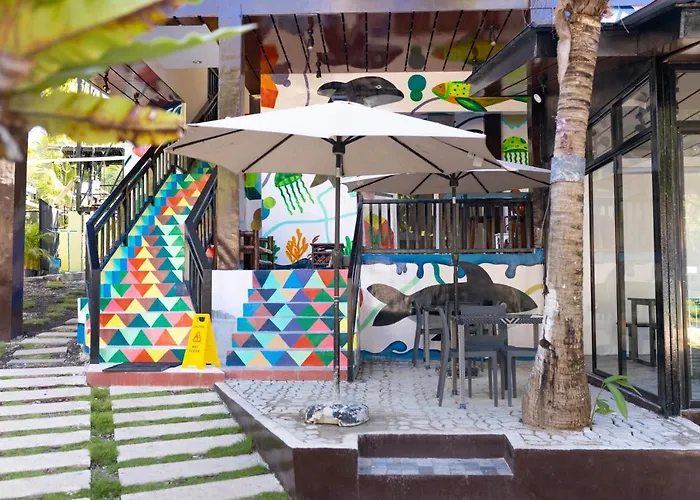 Pescadores Suites Moalboal
